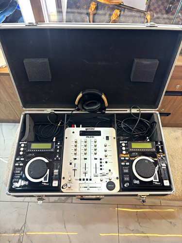 Gemini 676i mixer dj - mixer,